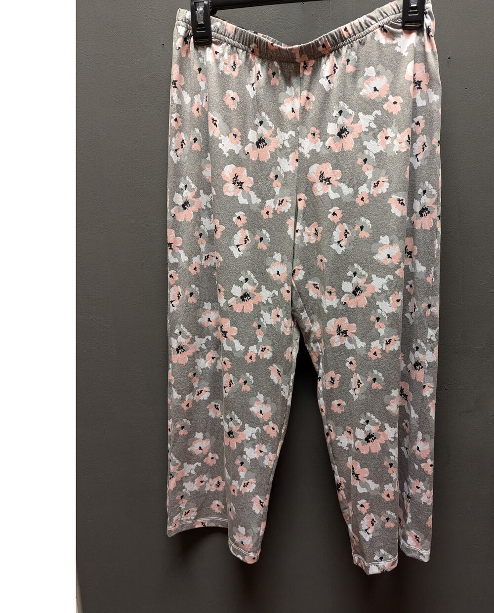 Gray Pink flowers Pajama Bottoms size Small NEW cozy comfort